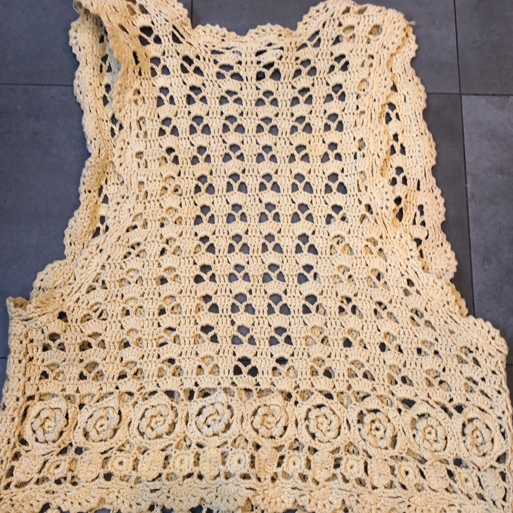 One Step Up Crocheted Vest - Picture 13 of 13